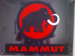 MAMMUT MAMMUT